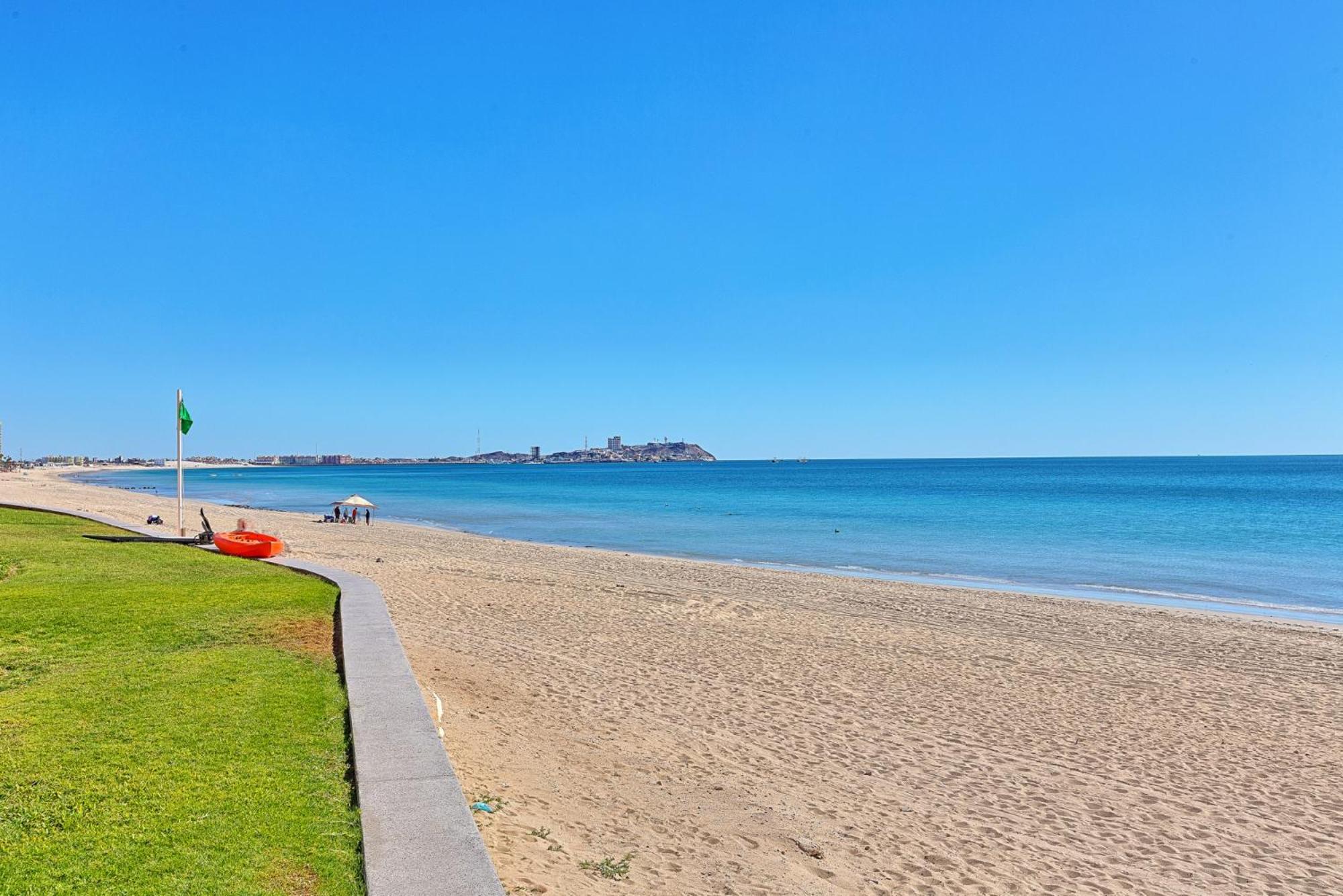 Right On The Beach! Ground Floor Princesa E104 푸에르토페나스코 외부 사진